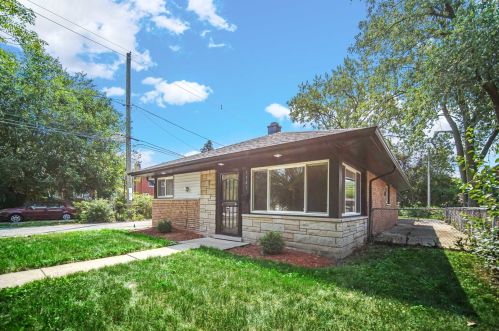 1941 97th St, Chicago IL  60617-4718 exterior