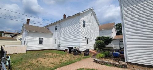 22 Meadow St, Wallingford CT  06492-3662 exterior