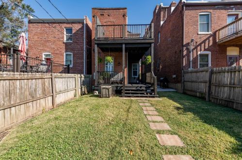 2112 Sidney St, Saint Louis MO 63104-2834 exterior