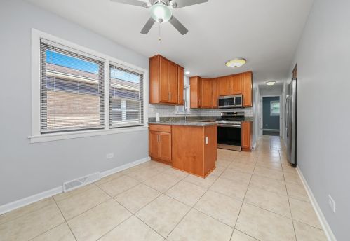 9623 Parnell Ave, Chicago IL 60628-7453 exterior