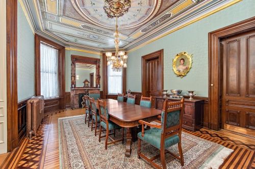 5501 Elgin St, Pittsburgh PA 15206-1432 exterior