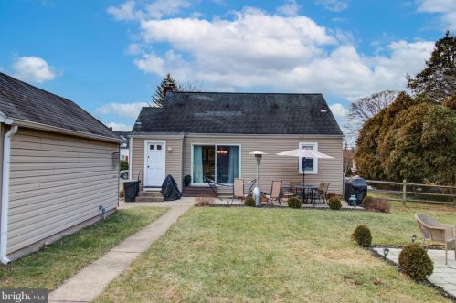 168 Hamilton Ave, Trenton NJ 08619-2427 exterior