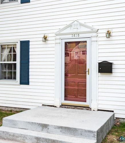 3410 4th St, Duluth, MN 55804-1833