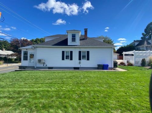 1556 Chalkstone Ave, Providence RI 02909-5532 exterior