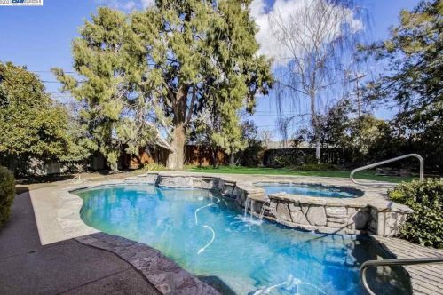 4299 Cherrywood Ct, Concord CA exterior