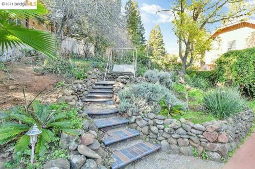 1180 Ridgemont Pl, Concord CA 94521-4831 exterior