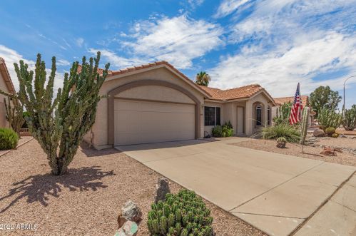 6371 Championship Dr, Chandler, AZ 85249-4081