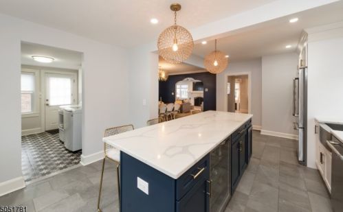 16 Burroughs Way, Maplewood NJ 07040-1410 exterior