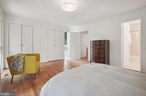 862 New Mark Esplanade, Rockville MD 20850-2736 exterior