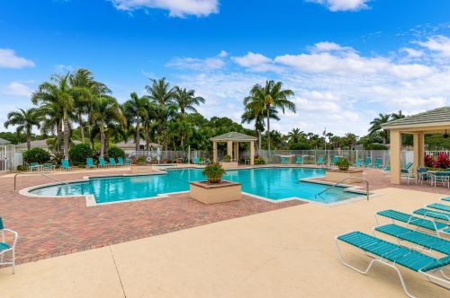 545 Lake Manatee Way, Fort Pierce FL  34986-1775 exterior