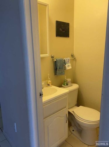 1112-14 River Rd, Edgewater NJ 07020-1343 exterior