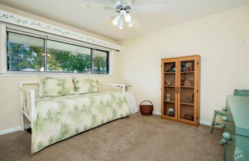 431 Lynn Ter, Waukegan IL 60085-3358 exterior