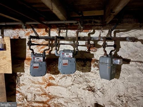 53 Plum St, Lancaster PA 17602-2324 exterior