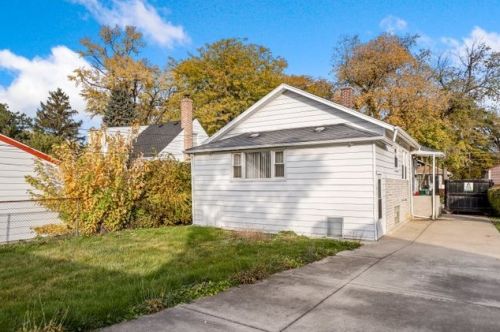 1428 21 Ave, Broadview IL 60153-1473 exterior