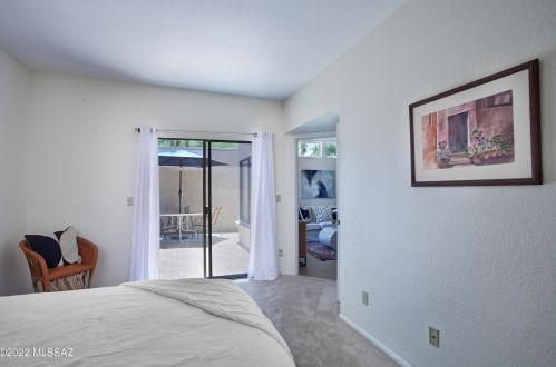 4413 Kleindale Rd, Tucson AZ 85749-8331 exterior