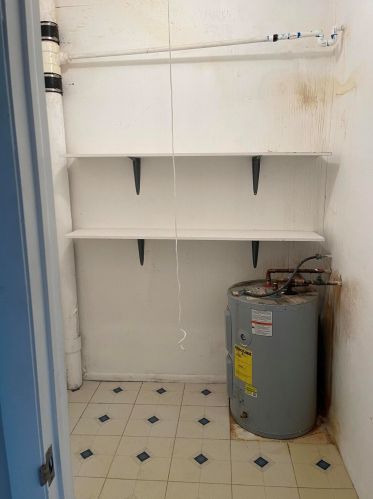 1200 Colonnades Dr, Fort Pierce FL 34949-3066 exterior