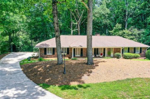 450 Heritage Way, Atlanta, GA 30328-3335