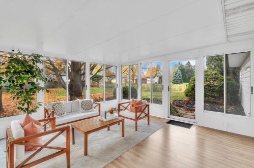 6422 Meadowview Ave, Kalamazoo MI  49048-9448 exterior