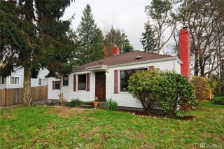 15642 5th Ave, Seattle, WA 98155-6235