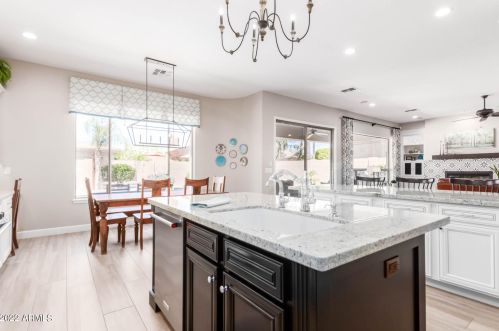 1766 Kaibab Dr, Chandler AZ 85249-3072 exterior