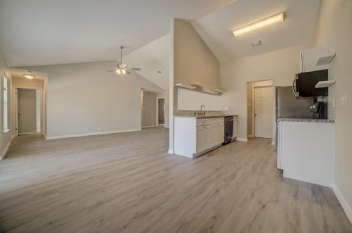 5811 Sun Cyn Dr, San Antonio TX 78244-3221 exterior