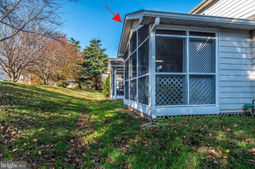 107 Lakeside Dr, Lewes DE 19958-8980 exterior