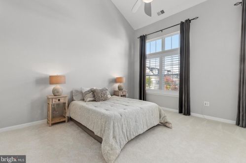 5124 Knapp Pl, Alexandria VA 22304-8637 exterior