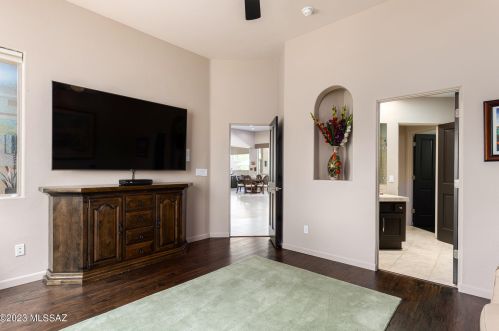 6185 Avenida De Chaparron, Tucson AZ  85750-1244 exterior