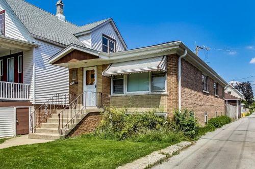 4816 Berenice Ave, Chicago, IL 60641-3501