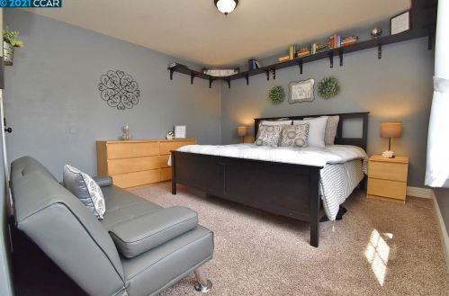 1134 Crowe Pl, Concord CA 94518-1713 exterior