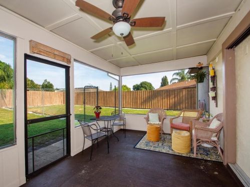 2096 Hideaway Cir, Fort Pierce FL 34952-4802 exterior