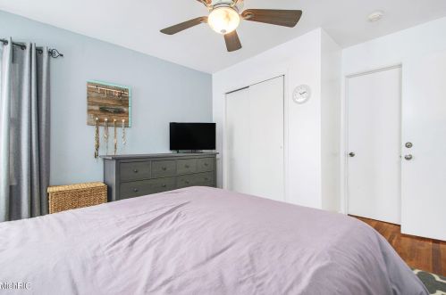 4114 Jefferson Ave, Grand Rapids MI 49548-3371 exterior