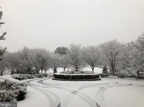 11300 Glen Rd, Rockville MD 20854-1849 exterior