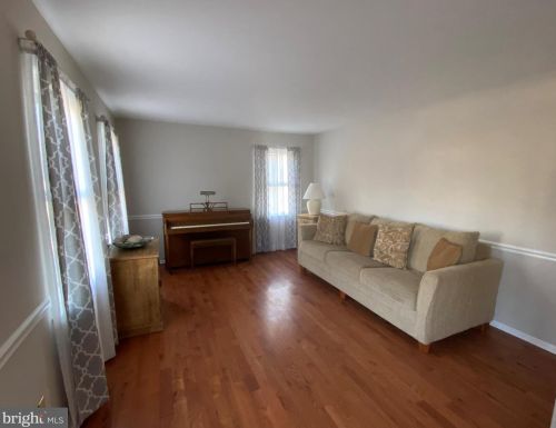 249 Clover Cir, Media, PA 19063-5439