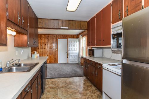 1901 Junction Ave, Kalamazoo MI  49048-1622 exterior