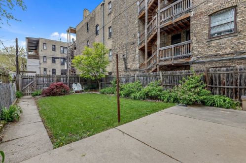 1854 Kedzie Ave, Chicago IL  60623-2622 exterior