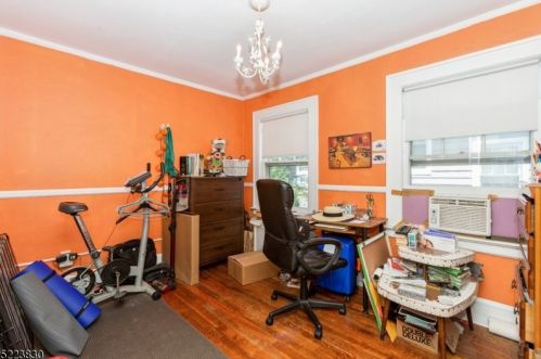 10 Walnut Pkwy, Montclair NJ 07042-4938 exterior