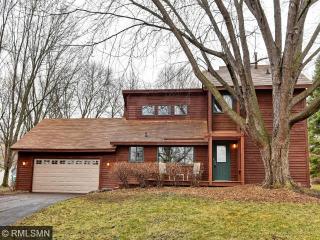 112240 Hutchins Ct, Chaska MN  55318-1546 exterior