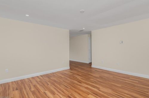 1 Lanai Cir, Naples FL 34112-6901 exterior