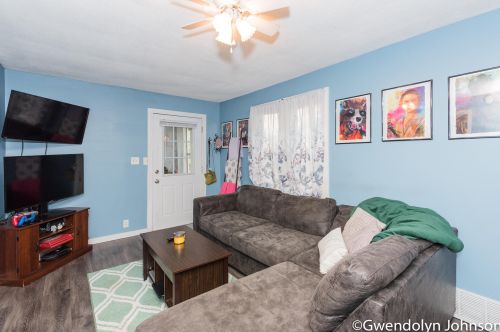 1321 Whiting St, Wyoming MI  49509-1052 exterior