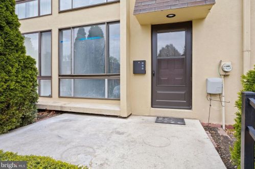 100 Glenolden Ave, Manor PA 19036-2264 exterior