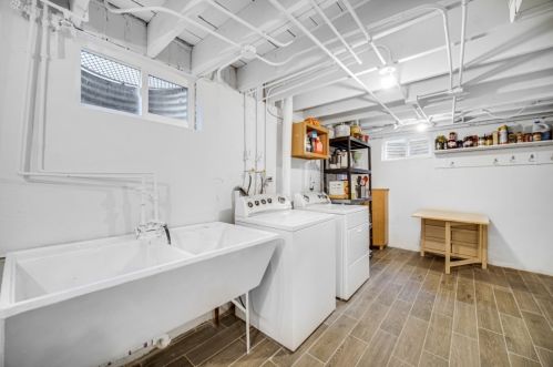 6343 Legett Ave, Chicago IL 60646-4231 exterior