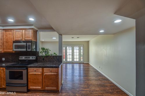 6040 15th St, Phoenix, AZ 85014-2430