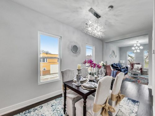 245 13 Ave, Broadview IL 60153-1407 exterior