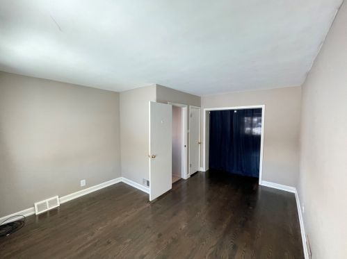 5538 Kenneth Ave, Chicago IL 60646-5906 exterior