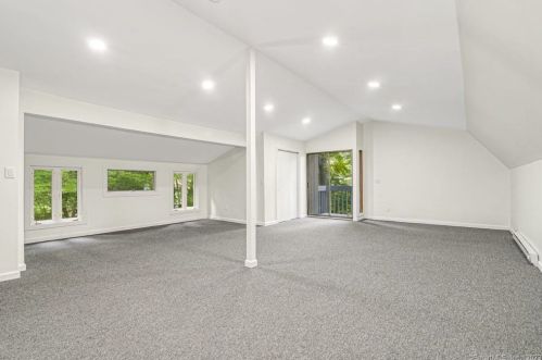 24 Aspen Ledges Rd, Ridgefield CT 06877-1826 exterior