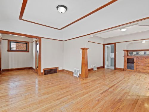 4866 37th St, Milwaukee WI  53221-2570 exterior