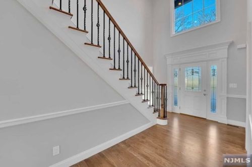 454-1 Charles St, N Milford, NJ 07646