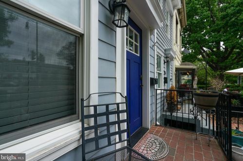 728 Maryland Ave, Washington DC  20002-5234 exterior