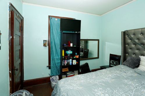 2943 Newhall St, Milwaukee WI 53211-3224 exterior